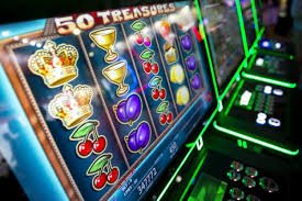 M89 platform တွင် Myanmar ကစားသမားများ Football, Live Casino, Slots ကစားနေသော မြင်ကွင်း